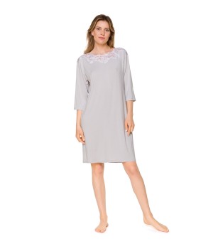 Camisón largo gris ajustado de micromodal visto de frente