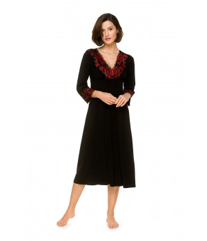 Long nightdress with three-quarter-length sleeves, gathers under the bust, V-neck and lace trim