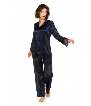 Ensemble pyjama en satin et dentelle, haut boutonné col chemise et pantalon droit et fluide