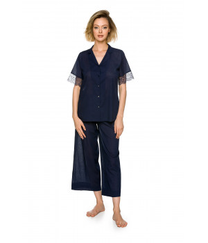 Cotton pyjamas/loungewear outfit, short-sleeve shirt-style top and loose-fitting, three-quarter length bottoms