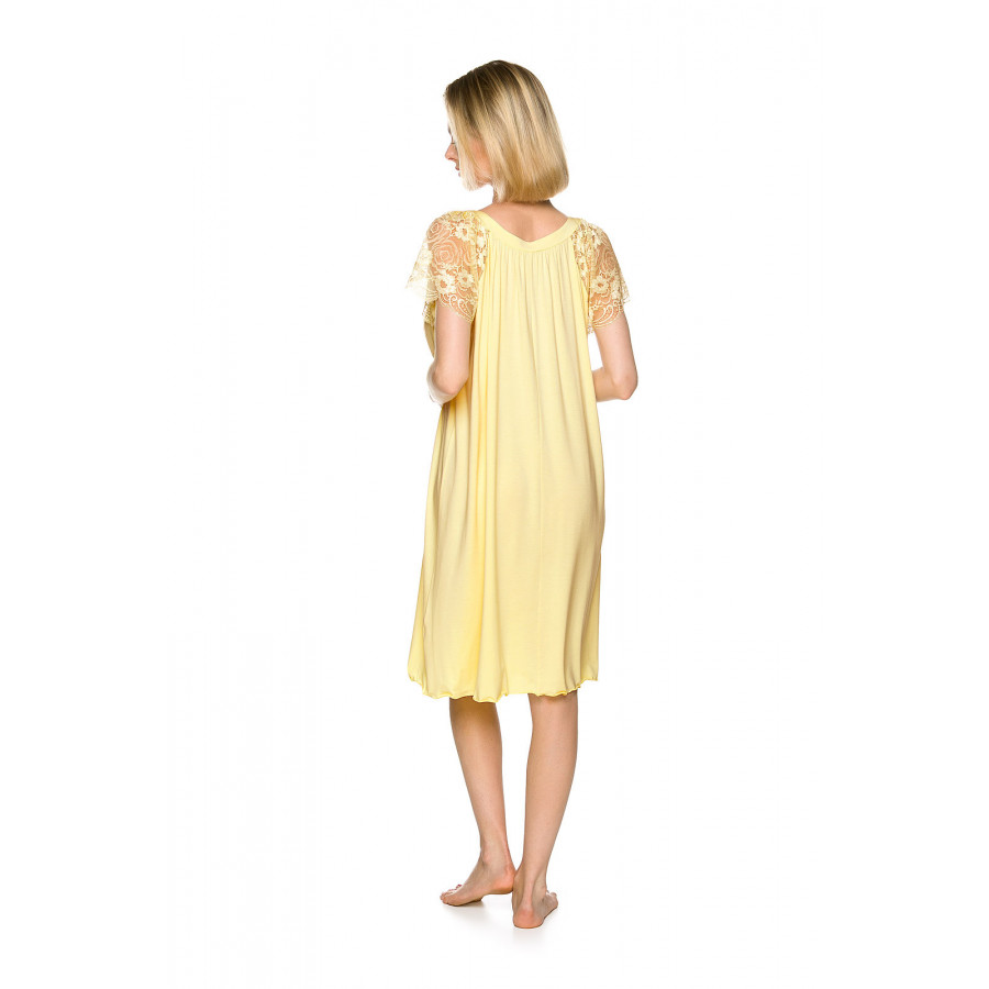 Loose-fitting, flared nightdress/lounge robe in a soft shade of yellow with short sleeves in lace - Coemi-lingerie