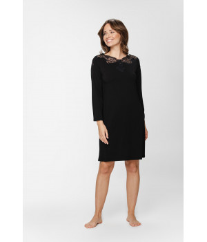Tunic-style micromodal nightdress with three-quarter-length sleeves and lace on the slash neck