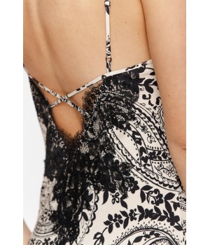 Línea ajustada de camisón con estampado de cachemira