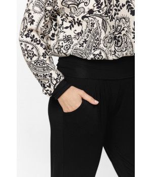 Ensemble d'intérieur composé d'un haut sweet shirt en viscose et d'un pantalon uni noir en micromodal - XS au XXL