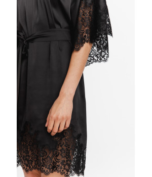 Loose-fitting, tunic-style nightdress in satin and lace with a belt at the waist and three-quarter-length sleeves