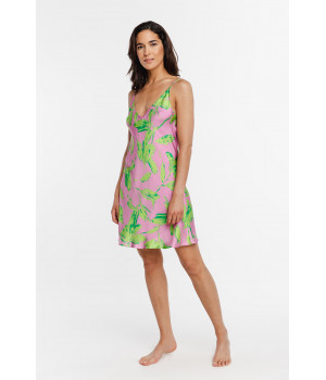 Viscose negligee with thin straps and abstract leaf print on a pink background
