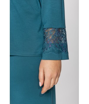 Micromodal and elastane pyjamas with lace above the bust and lace-trimmed cuffs