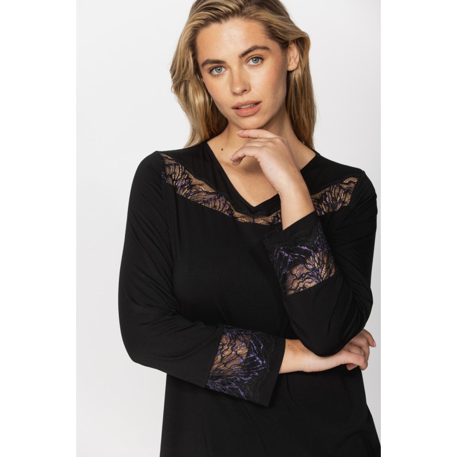 Micromodal and elastane pyjamas with lace above the bust and lace-trimmed cuffs