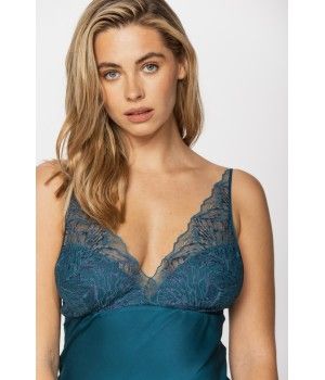 Ravissante nuisette en viscose satin, fines bretelles et dentelle asymétrique