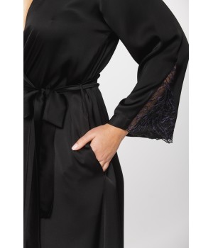 Gorgeous, long-sleeved dressing gown in viscose satin fabric and lace, in a choice of two lengths