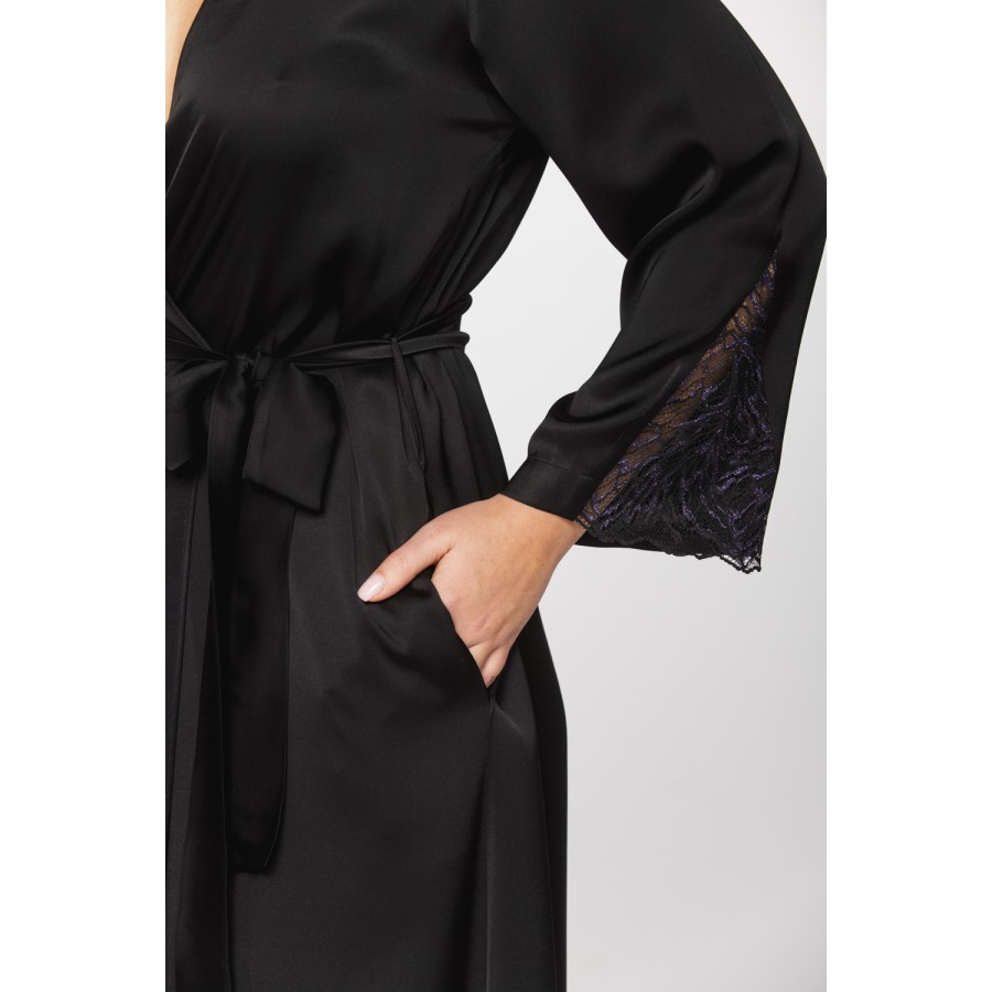 Gorgeous, long-sleeved dressing gown in viscose satin fabric and lace, in a choice of two lengths