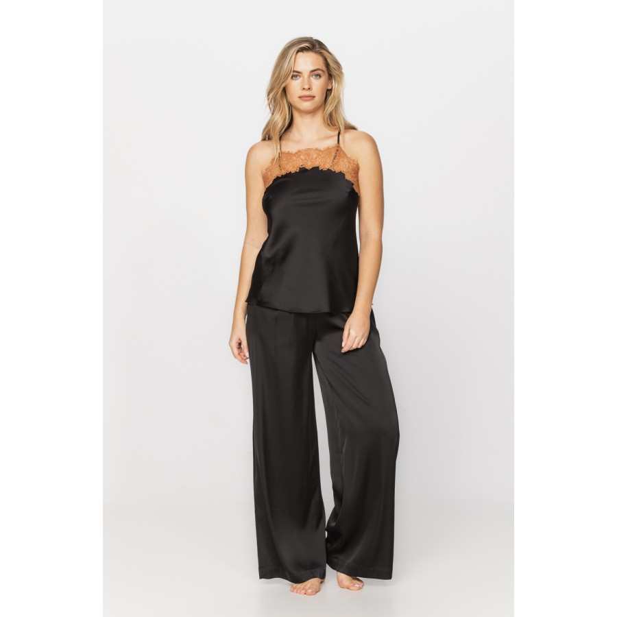 3-piece outfit in microfibre satin and lace, top with thin straps, wide bottoms and a kimono-style dressing gown