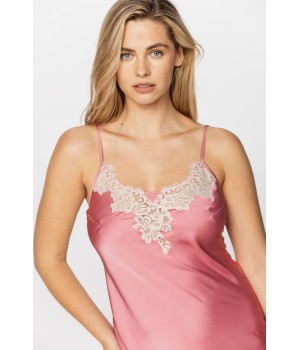 Ravissante nuisette en satin mucrofibre couleur rose girly et dentelle blanche