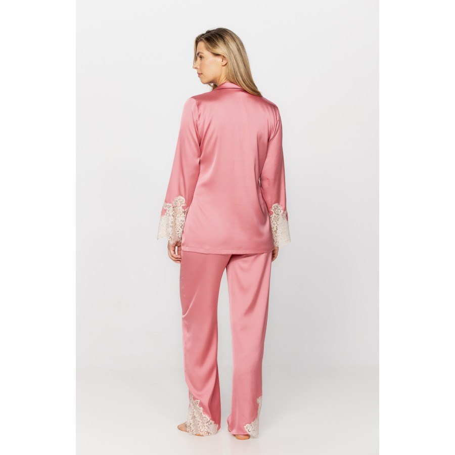 Ensemble pyjama en satin microfibre couleur rose girly et dentelle blanche