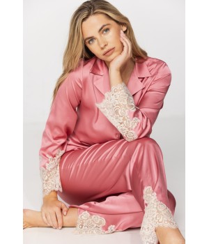 Ensemble pyjama en satin microfibre couleur rose girly et dentelle blanche