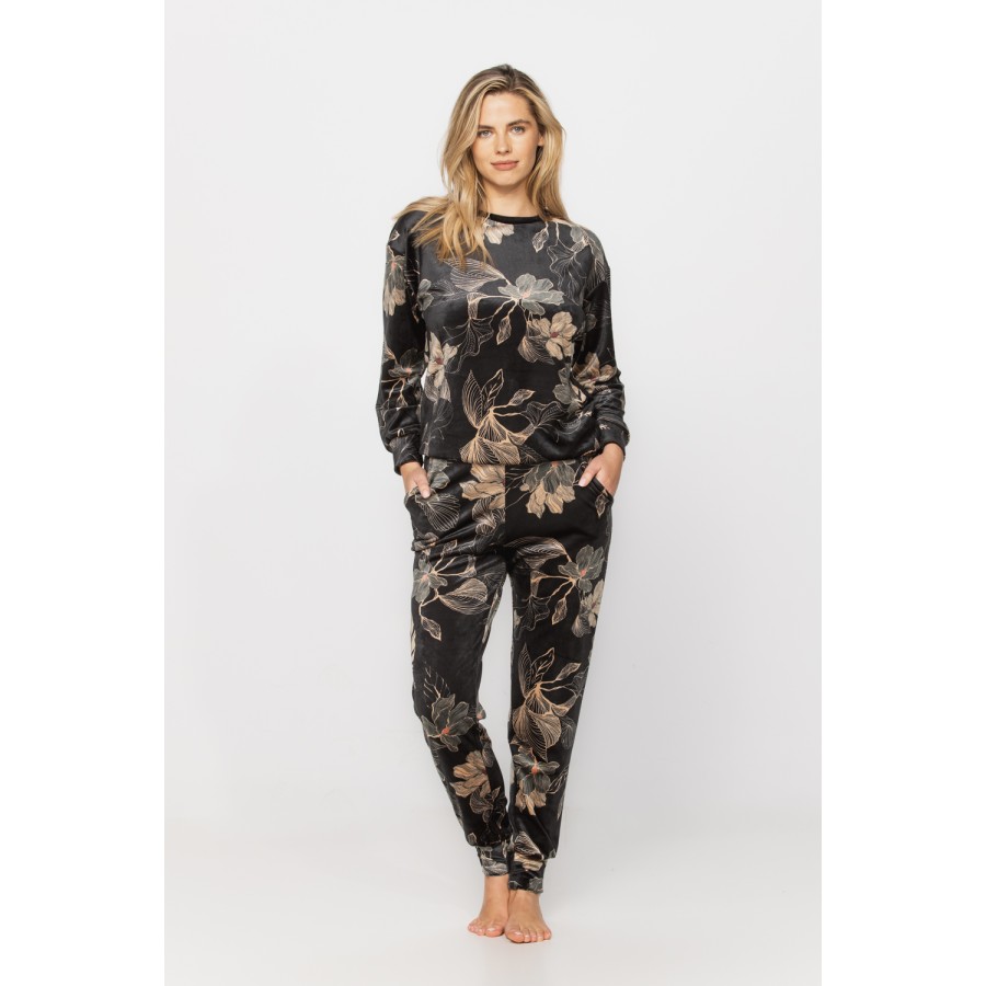 Velvet loungewear outfit printed with sketches of golden flowers on a black background