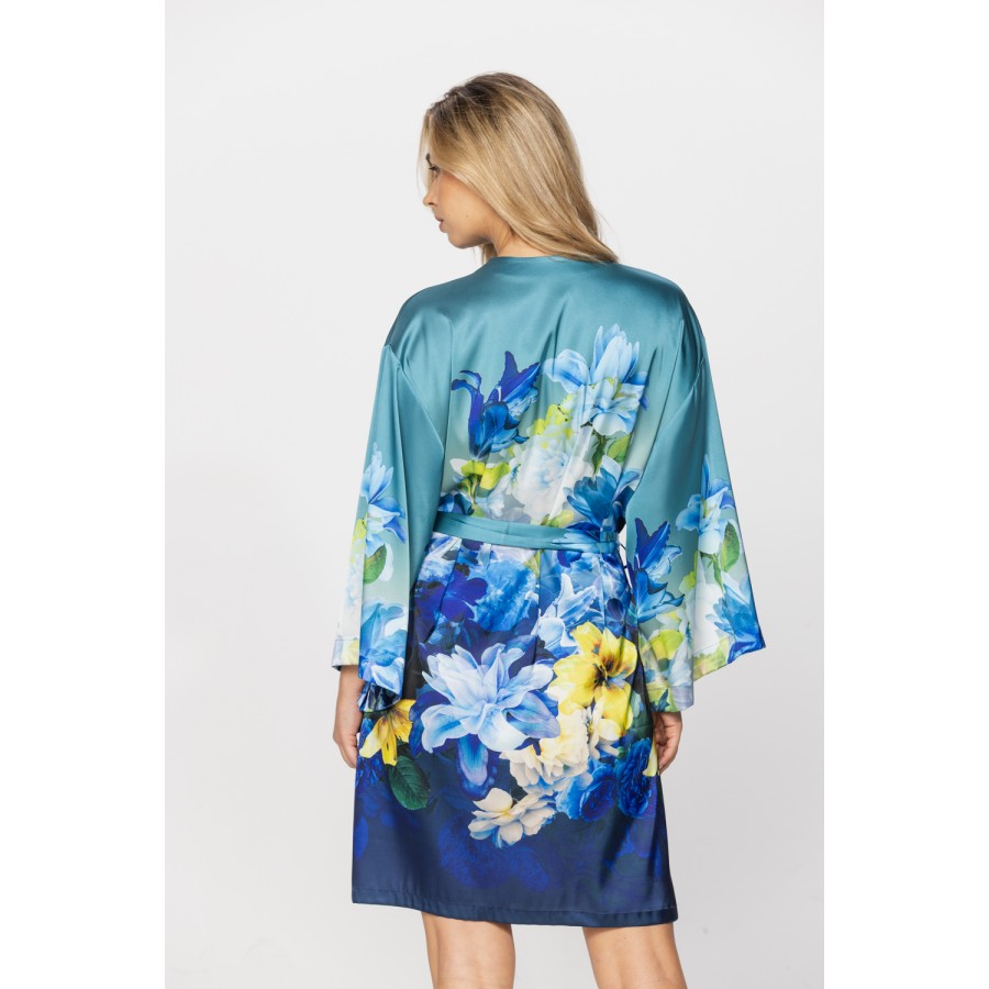 Elegant knee-length satin dressing gown with a floral print in shades of blue and yellow