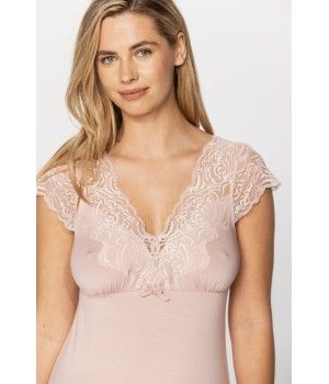 Very elegant long nightdress in micromodal and lace with criss-cross straps