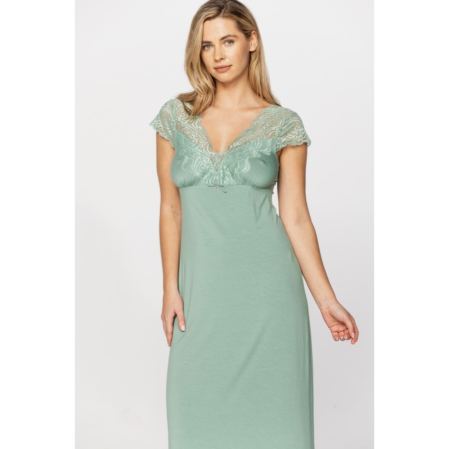 Very elegant long nightdress in micromodal and lace with criss-cross straps