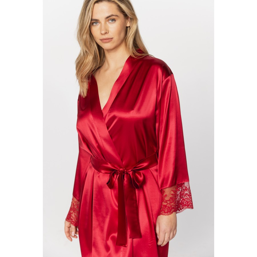 Pretty silk dressing gown in a shade of deep red with long sleeves trimmed with lace