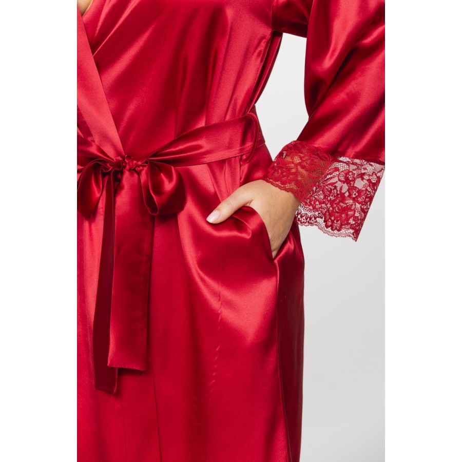 Pretty silk dressing gown in a shade of deep red with long sleeves trimmed with lace