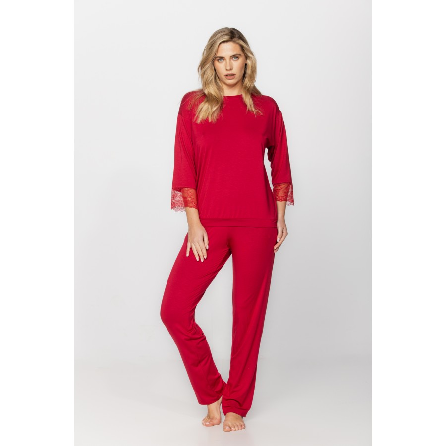 Ensemble pyjama en micromodal rouge tee-shirt manches ¾ et dentelle pantalon droit