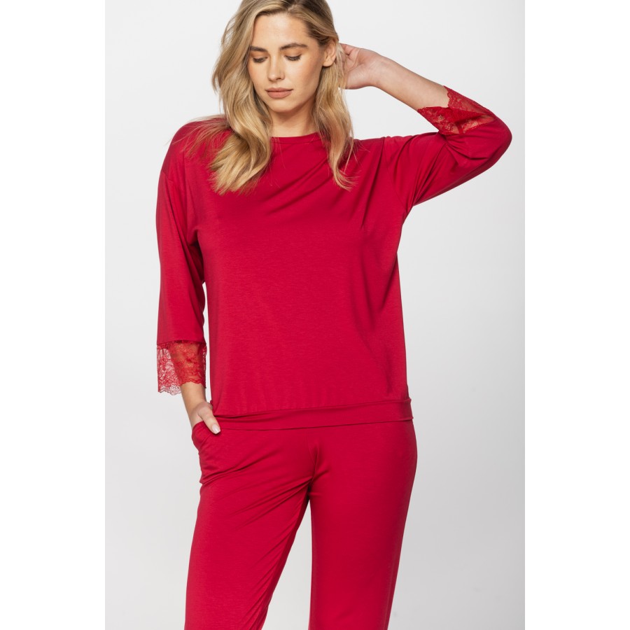 Ensemble pyjama en micromodal rouge tee-shirt manches ¾ et dentelle pantalon droit