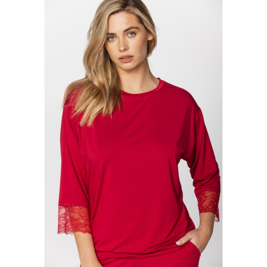 Ensemble pyjama en micromodal rouge tee-shirt manches ¾ et dentelle pantalon droit