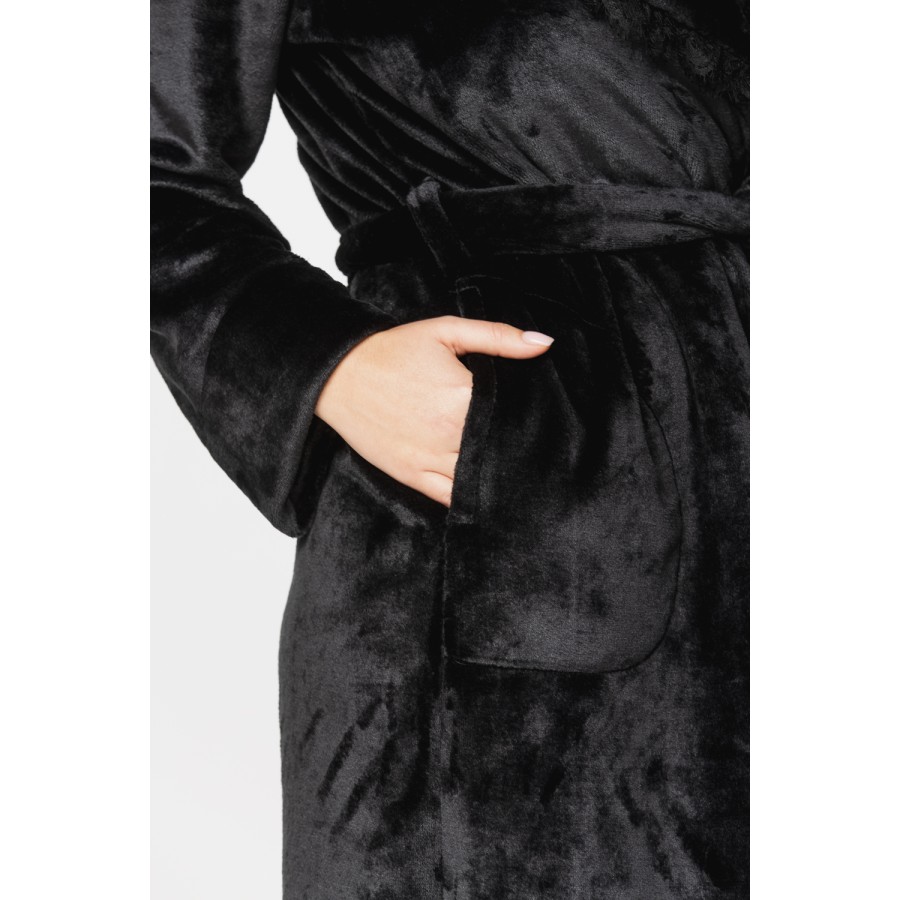 Delightful little velvet bathrobe with shawl collar and lace at the hem