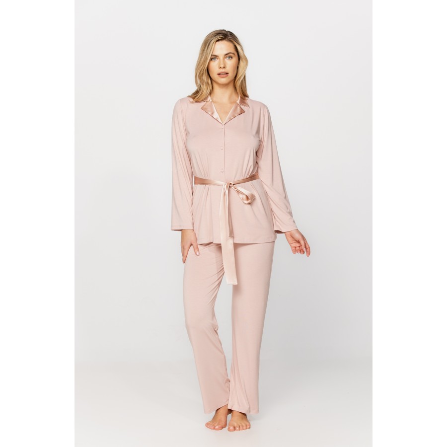 Elegant ensemble pyjama en micromodal, col et ceinture en soie