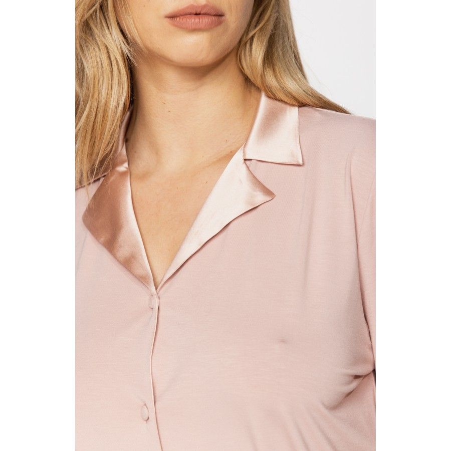 Elegant micromodal pyjamas with silk collar and tie belt