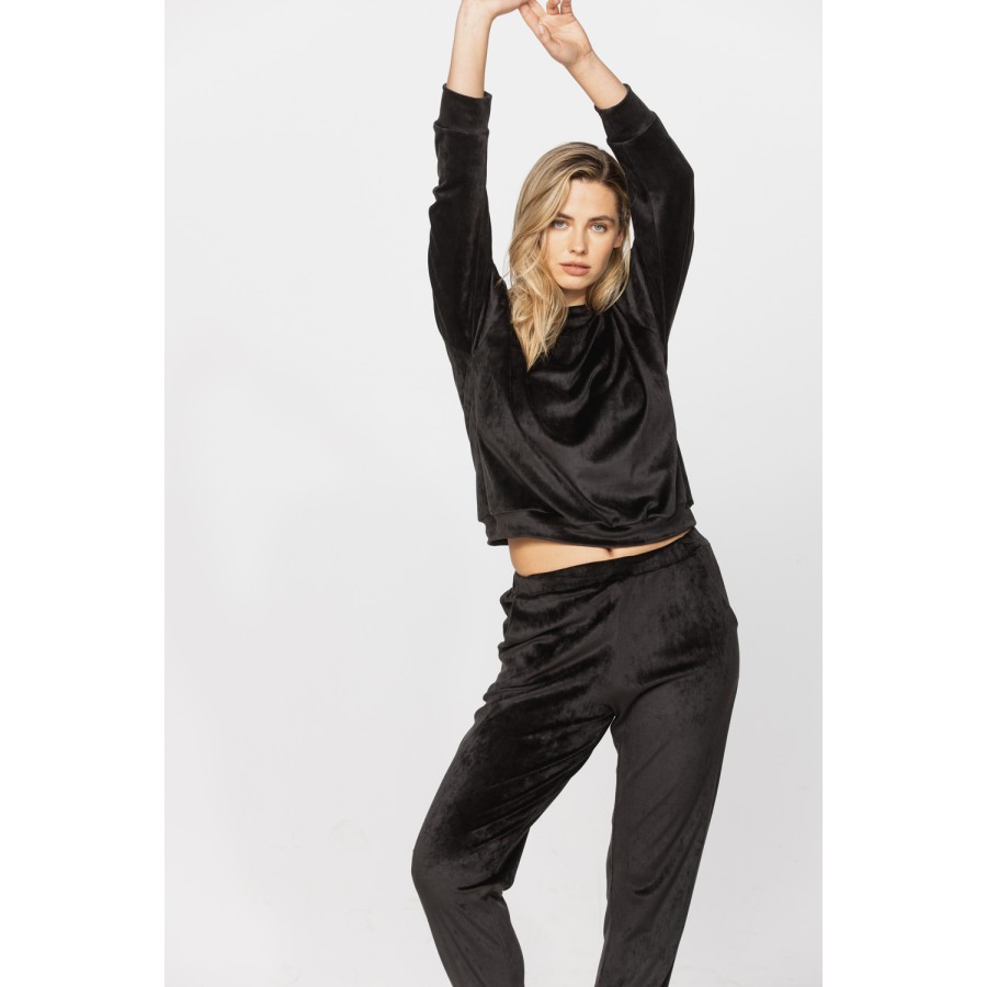 Two-piece loungewear outfit in velvet and lace with sweatshirt and bottoms