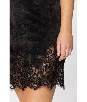 Sleeveless negligee with round neck in velvet, tulle and lace