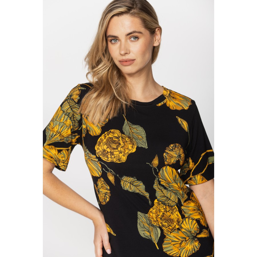 Micromodal nightshirt/long T-shirt with a ginkgo leaf print on a black background