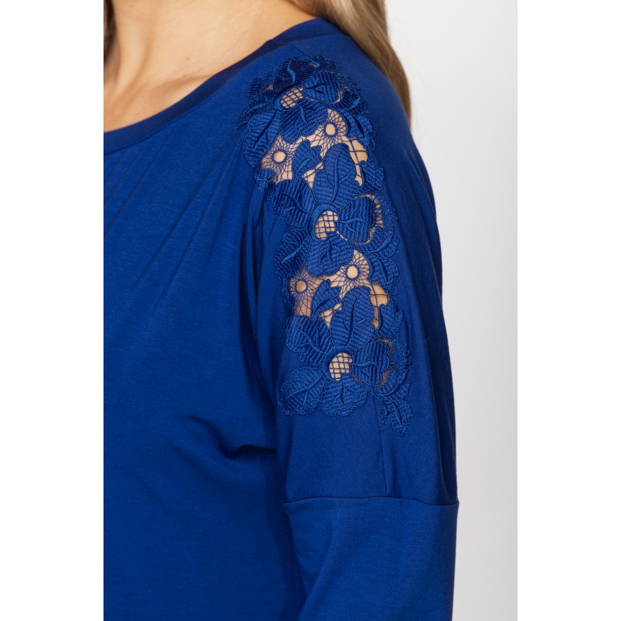 Long and loose-fitting, long-sleeved micromodal nightdress in a shade of blue cobalt