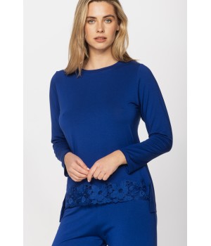 Ensemble pyjama en micromodal et dentelle bleu cobalt, haut tee-shirt long, pantalon droit