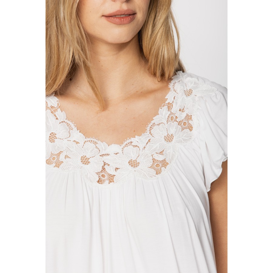 Loose-fitting, flared micromodal nightdress/lounge robe with short sleeves and a round neck