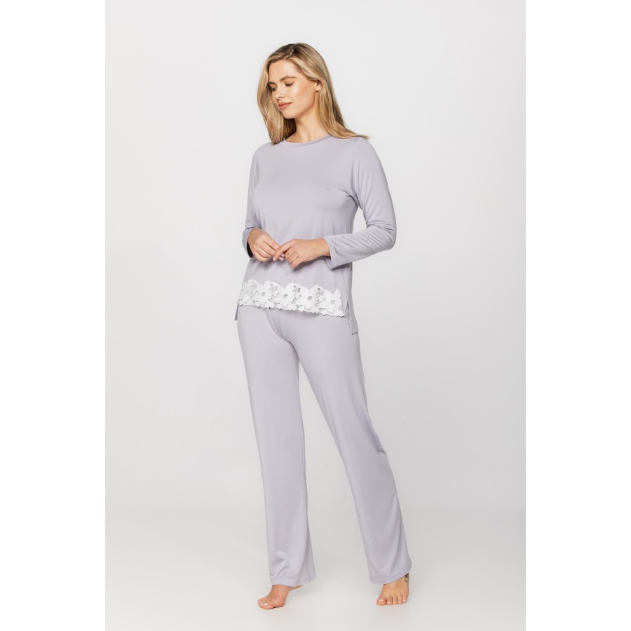 Ensemble pyjama seyant en micromodal et dentelle haut tee-shirt manches longues et pantalon droit