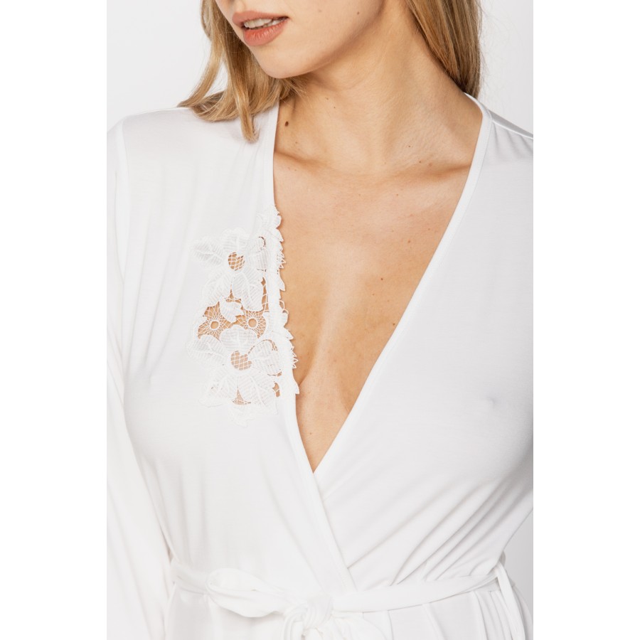 Elegant little micromodal dressing gown with long sleeves and lace at the neckline