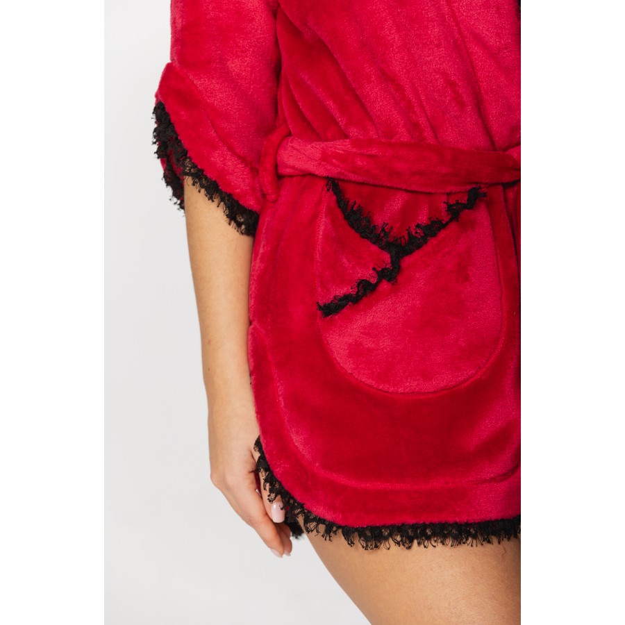 Delightfully sexy little dressing gown in soft velvet with mid-length sleeves