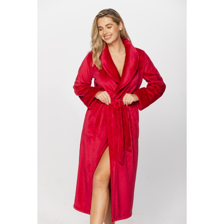 Long bathrobe in soft velvet with shawl collar and side pockets