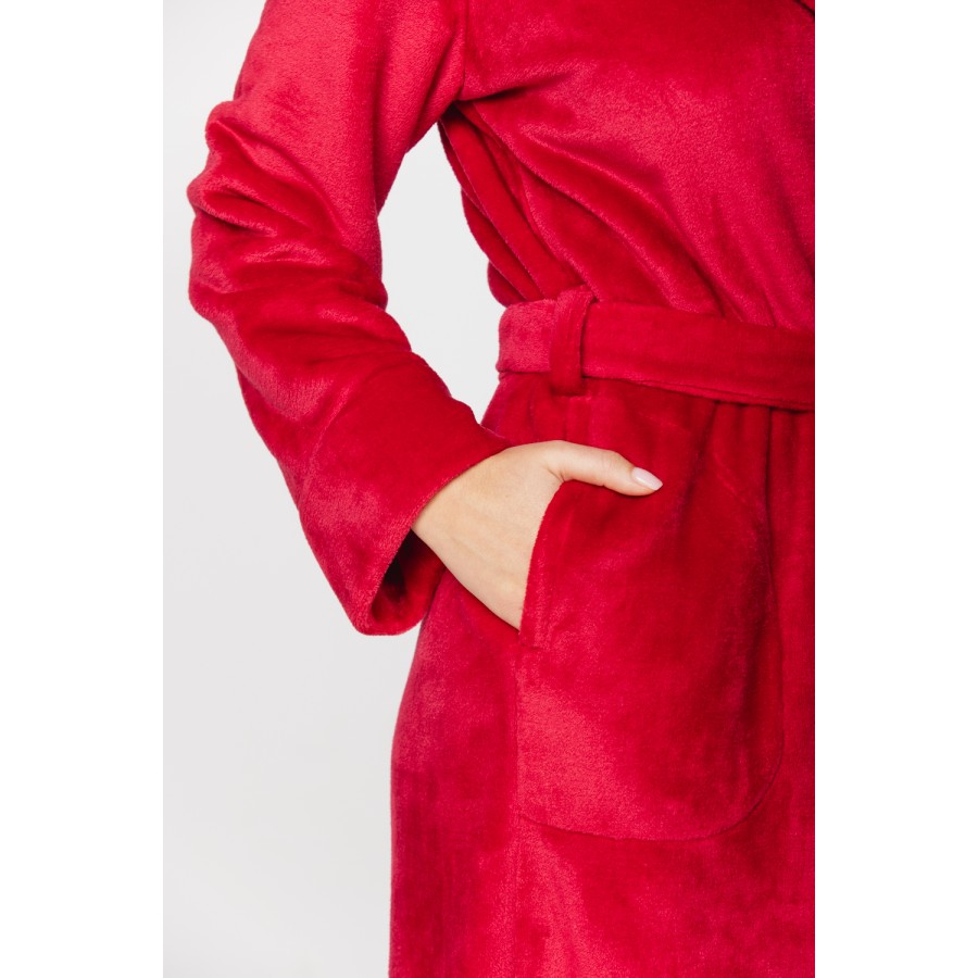 Long bathrobe in soft velvet with shawl collar and side pockets