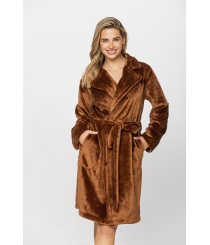 Gorgeous little knee-length dressing gown with a double-breasted collar in soft velvet