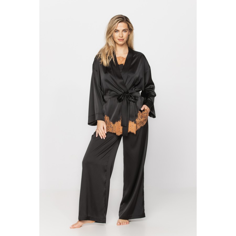 3-piece outfit in microfibre satin and lace, top with thin straps, wide bottoms and a kimono-style dressing gown