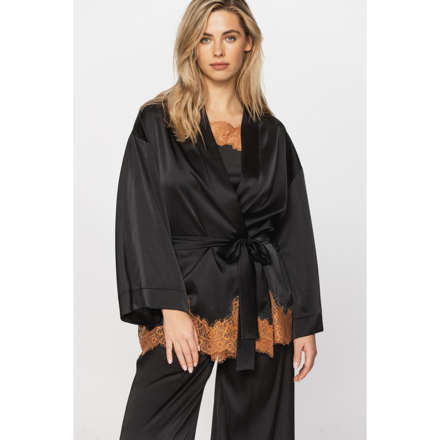 3-piece outfit in microfibre satin and lace, top with thin straps, wide bottoms and a kimono-style dressing gown