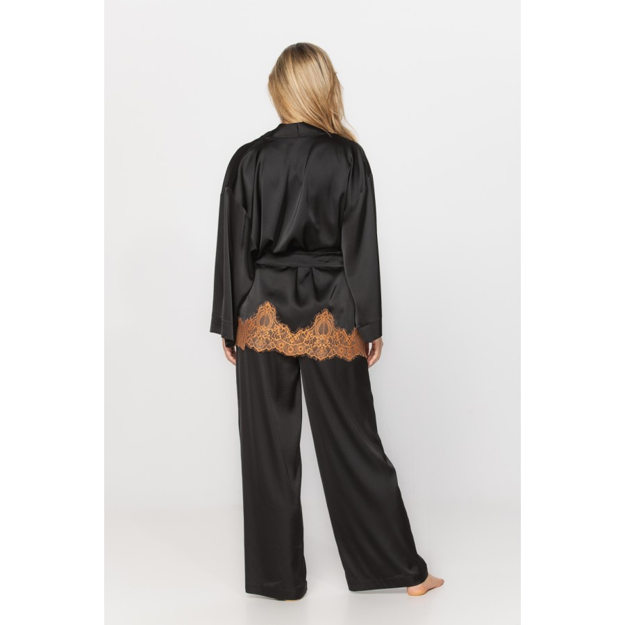 Dreiteiliges Ensemble aus Satin-Mikrofaser und Spitze: Oberteil mit Spaghettiträgern, weite Hose und Kimono