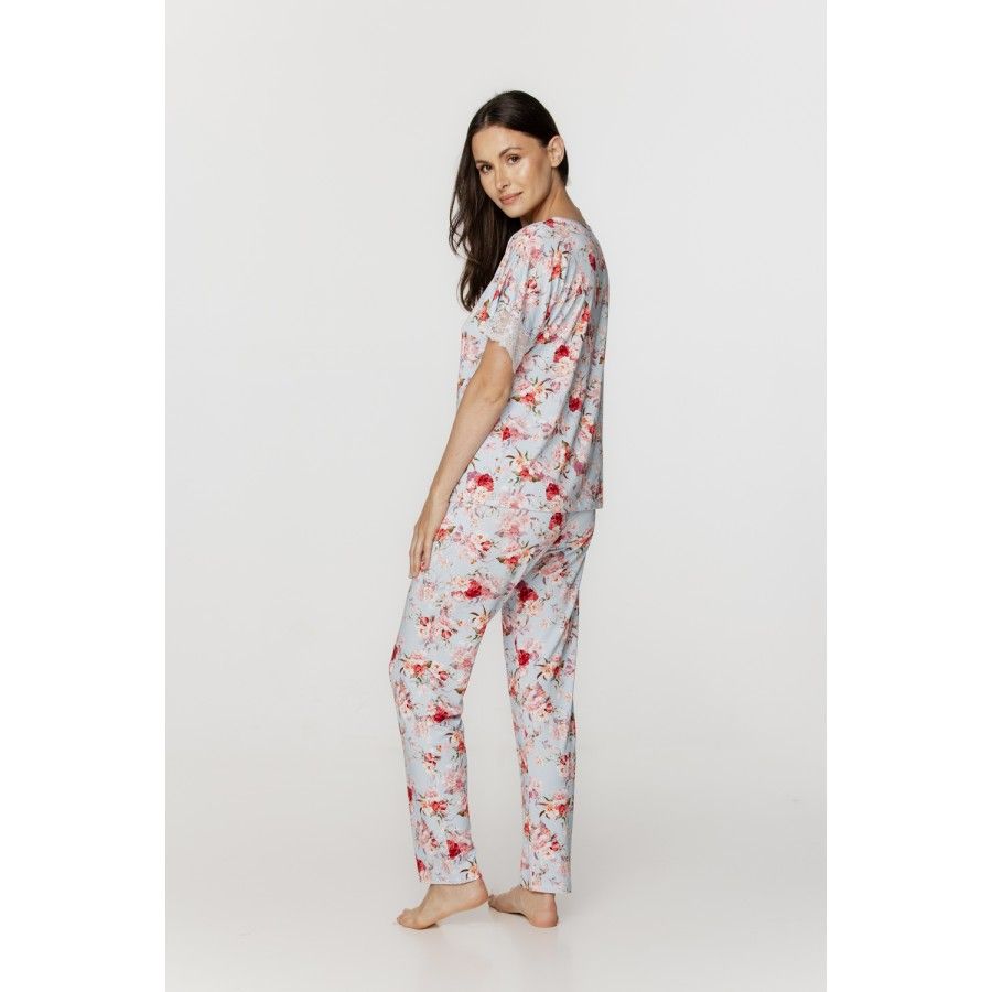 Für Damen: Zweiteiliger Pyjama aus Micromodal mit Blumenprint auf hellblauem Grund, kurze Ärmel