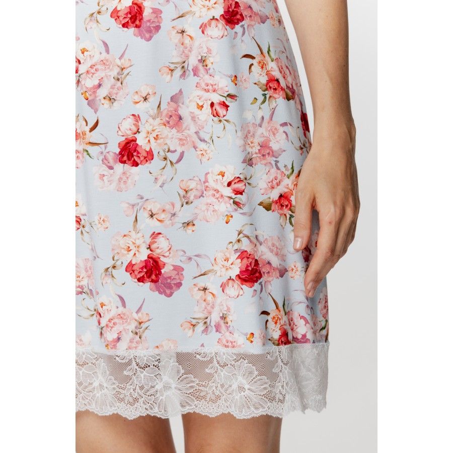 Nuisette femme en micromodal imprimé fleuri sur fond bleu clair et dentelle