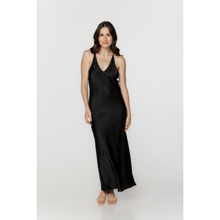 Longue chemise de nuit sexy en satin doux, fines bretelles et dos nu Longue chemise de nuit sexy en satin doux, fines bretelles et dos nu