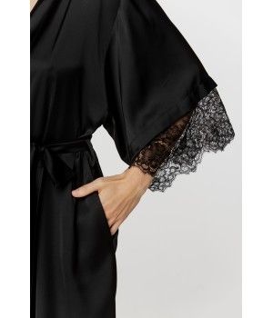 Ladies short dressing gown in soft satin, with three-quarter-length sleeves trimmed with black lace
